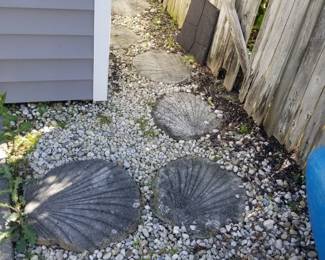 Scallop stepping stones - 12 available