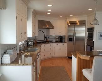 Spectacular kitchen with cabinetry by Quality Custom Cabinetry