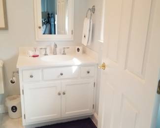 Bath vanity; vanity mirror
