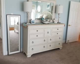 King bedroom set by Drexel Furniture: dresser with mirror