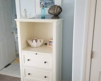 3-drawer storage cabinet