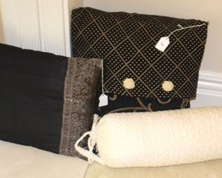 Variety of decorative pillows.