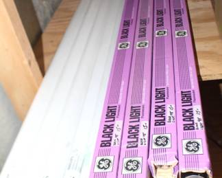 48" fluorescent bulbs and 48" Black Light bulbs.