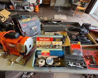 Tools & Hardware