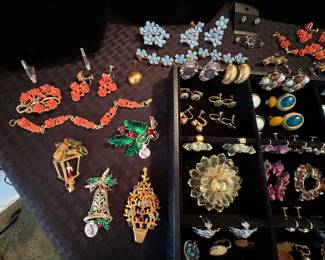 Vintage Brooches