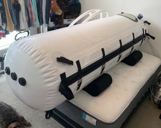 Summit-To-Sea Shallow Dive hyperbaric chamber. 2017.