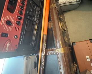Willie Moosonni 1960s pool cue.