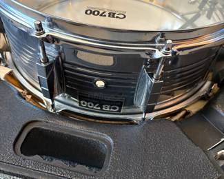 Ludwig 14x5 8-Acrolite drum with stand and case.