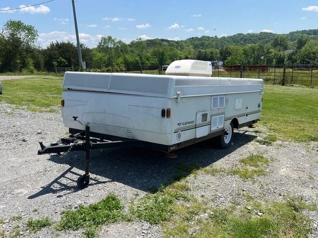 POP UP TRAILER CAMPER