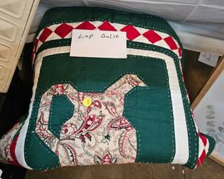 LAP QUILT