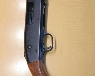 Mossberg 500 shotgun 18.5 barrel 20 guage