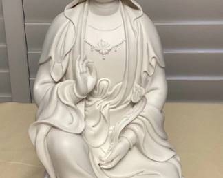 MMS123 Large Chinese Porcelain Quan Yin Figurine 