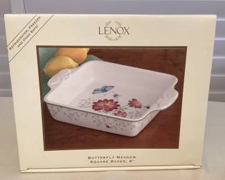 MMS176 Lenox Butterfly Meadow 8” Square Baker New