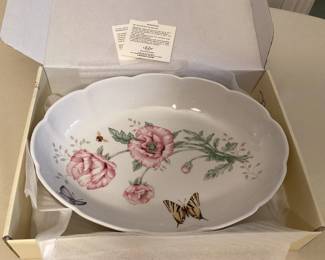 MMS177 Lenox Butterfly Meadow 13” Scalloped Oval Baker New