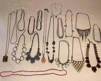 MMS159 Eighteen Costume Jewelry Necklaces 
