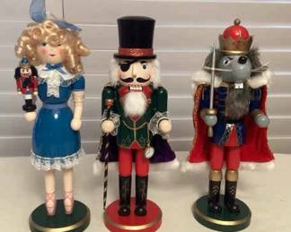 MMS223 Three Wooden Nutcrackers 