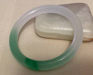 MMS022 Green & White Jade Bangle Bracelet New