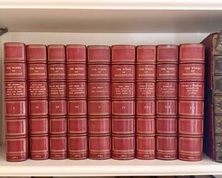 Antique set of The Works of Shakespeare, hardcover, 9 volumes, published 1863 by Macmillan and Co., special edition dedicated to the Duke of Devonshire