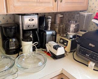 Kitchen appliances - coffee makers, toasters, blenders, knife sharpener, food processor, blender, Ninja indoor grill