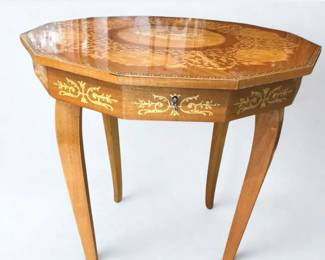Lot 14: A Special Music Box Wood Side Table. Table top lid opens and plays music. Height 21.5 x Diameter 18.5 inches