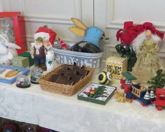 Easter and Christmas decor - Gooseberry Patch winking Santa cookie jar
