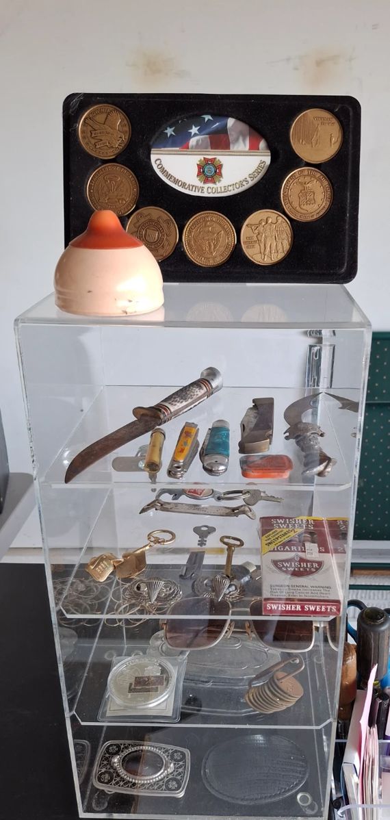 Several Pocket Knives, 2 Belt Buckles, and Commemorative Coin!