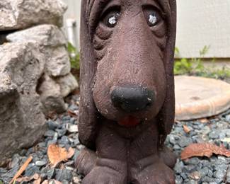 Vintage Sad-Eyed Basset Hound Garden Statue – Cast Concrete 🐾