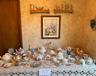 20% off already reduced prices or $200 for everything left. Some teapots and teacups are no longer available. Updated photos are coming.