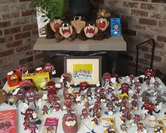 Vintage California Raisins – with 1980s Sun-Maid Box Display, Wind-ups, Plush, Sealed Valentines, Promo Box; Plush Tasmanian Devil