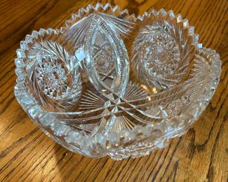 Pressed Glass Serving Bowl – Starburst & Fan Design
