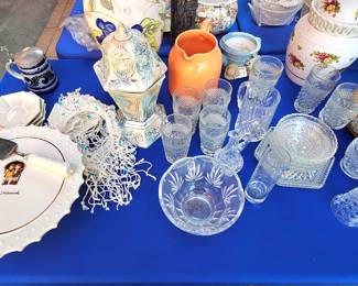 M.J. Hummel porcelain pedestal cake plate and cake server.