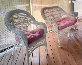 White Wicker Porch Furniture