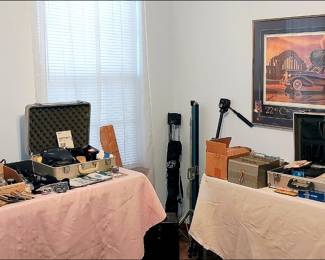 Vintage and Collectible Cameras, and Photo Equipment