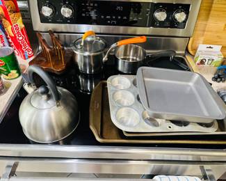 A kettle? Someone didn't get the memo about microwaves.