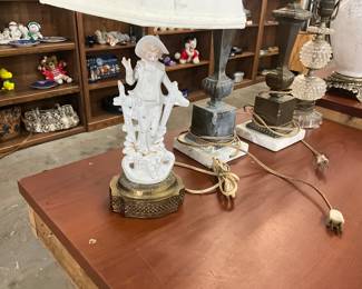 Vintage Porcelain Lamp w/Metal Base