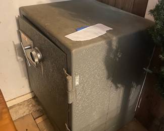 Huge combination safe