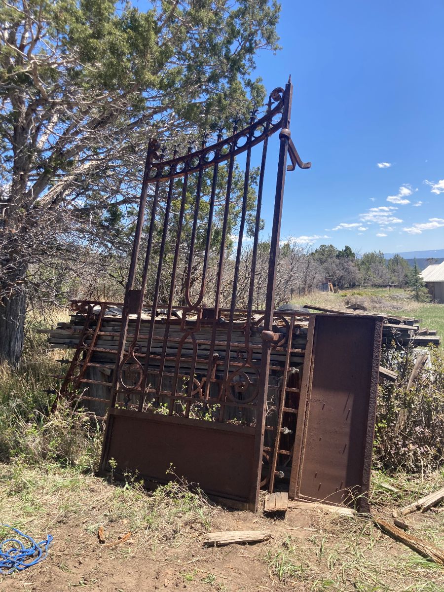 Set of iron gates perfect for your ranch or home