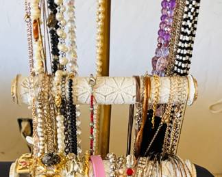 Fashion Jewelry - Note Jewelry is not kept at the house before of after sale hours.