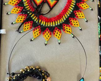 Fashion / Beaded Jewelry