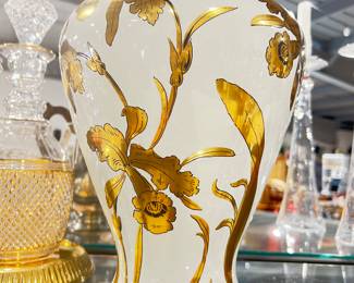 Fine European Porcelain lg vase