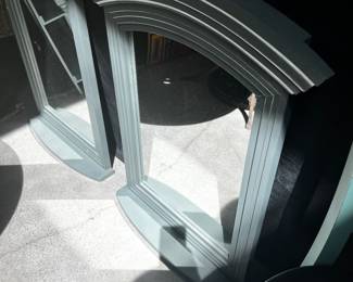 (2) Mirrors / Arched Frames