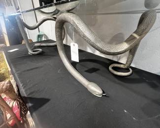 Metal SNAKE Coffee Table /Glass Top
Have something uniquely different / Novelty