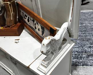 Shabby storage Bench