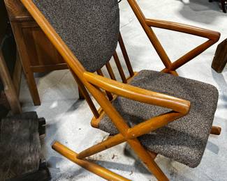 Benny Linden Design MCM Style
Sturdy Rocker