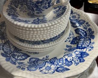 Copeland Spode ‘Old Salem’ set
Hard Find !