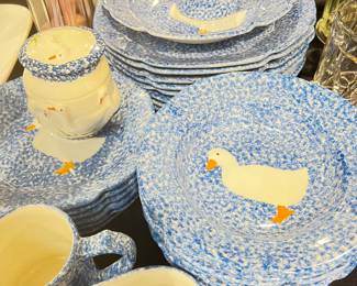 County Dish Set /Goose