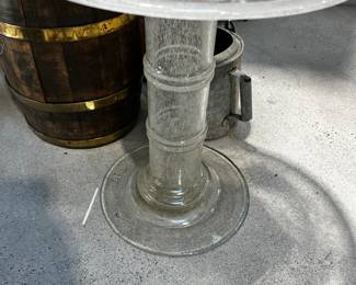 Glass pedestal