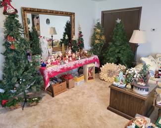 Lots of Vintage Christmas!