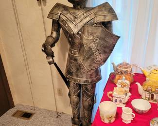 MEDIEVAL KNIGHT METAL