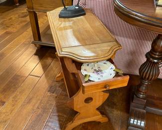 great little candle stand side table